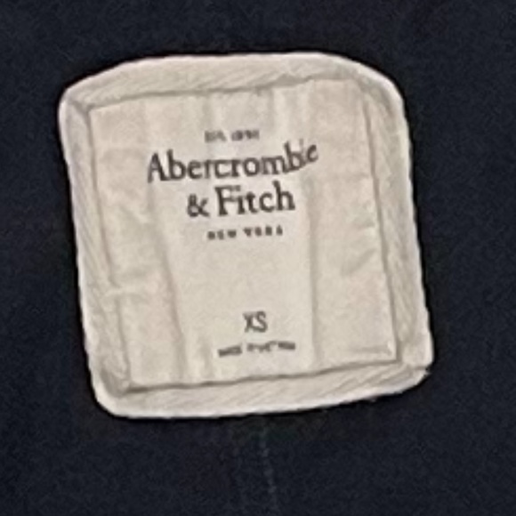Abercrombie T-shirt women’s XS wide neck - Picture 3 of 3